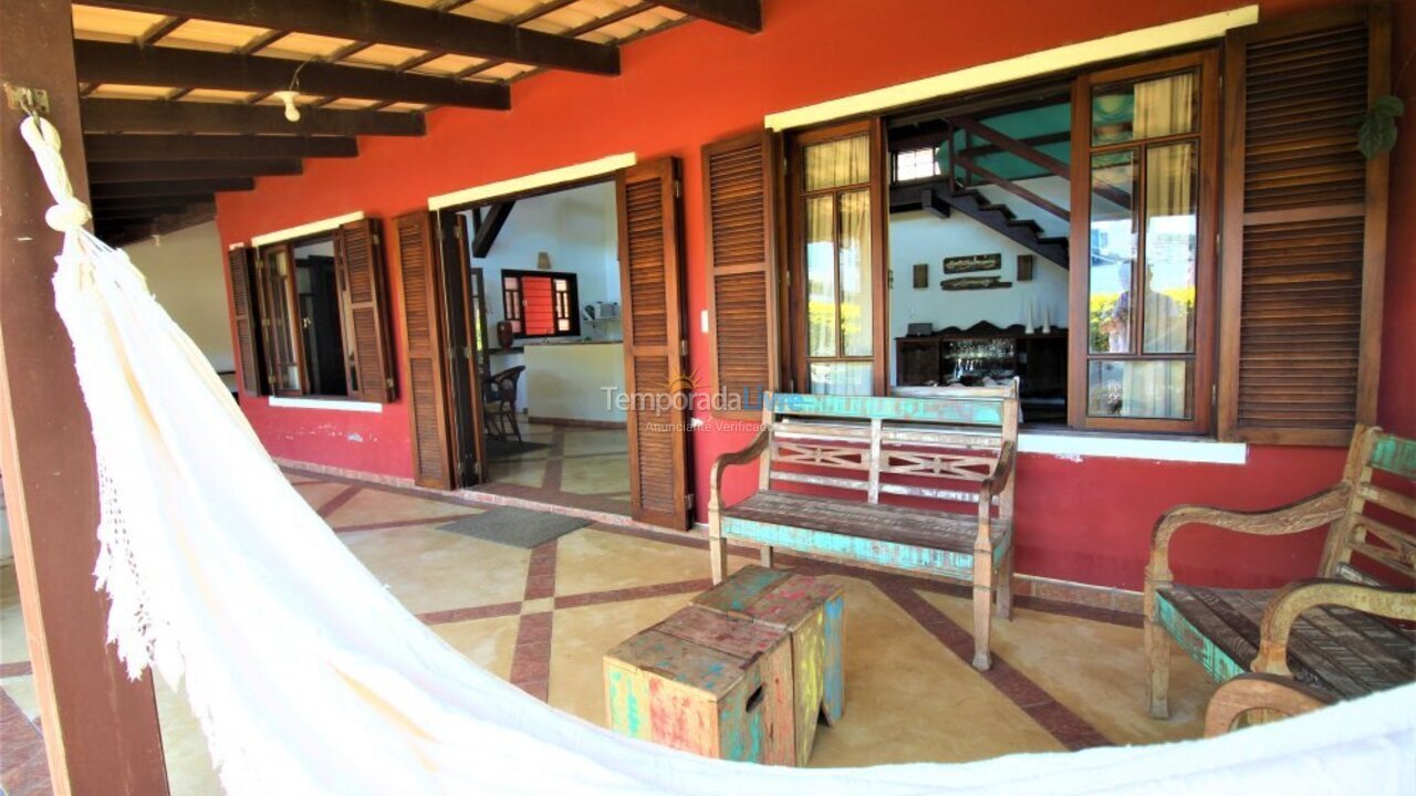 Casa para aluguel de temporada em Bombinhas (Praia de Bombas)