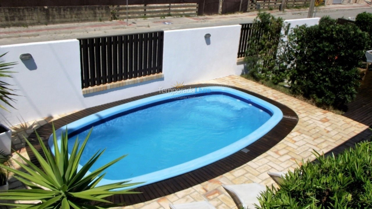 House for vacation rental in Bombinhas (Praia de Bombas)