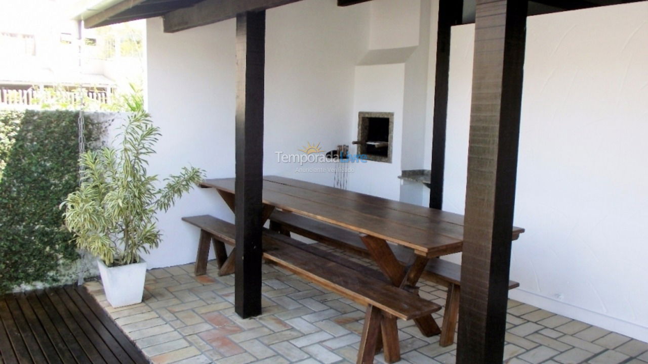 House for vacation rental in Bombinhas (Praia de Bombas)