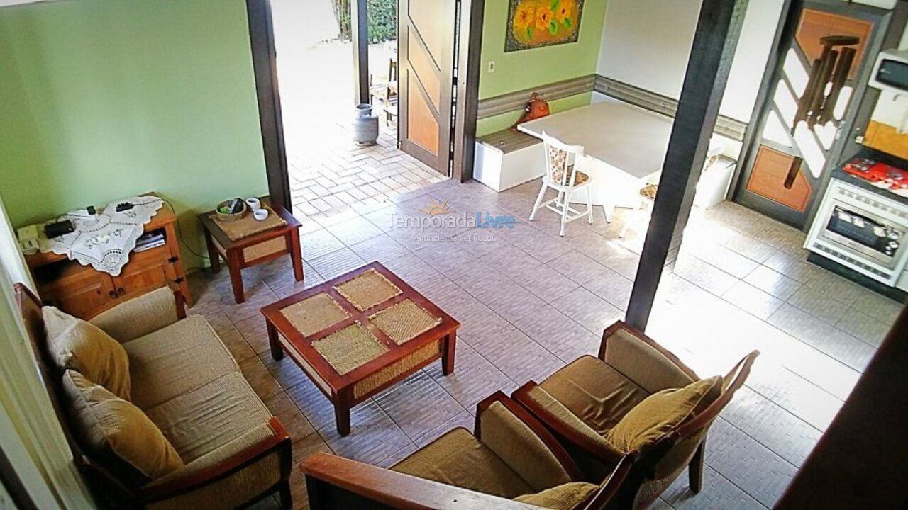 House for vacation rental in Bombinhas (Praia de Bombas)