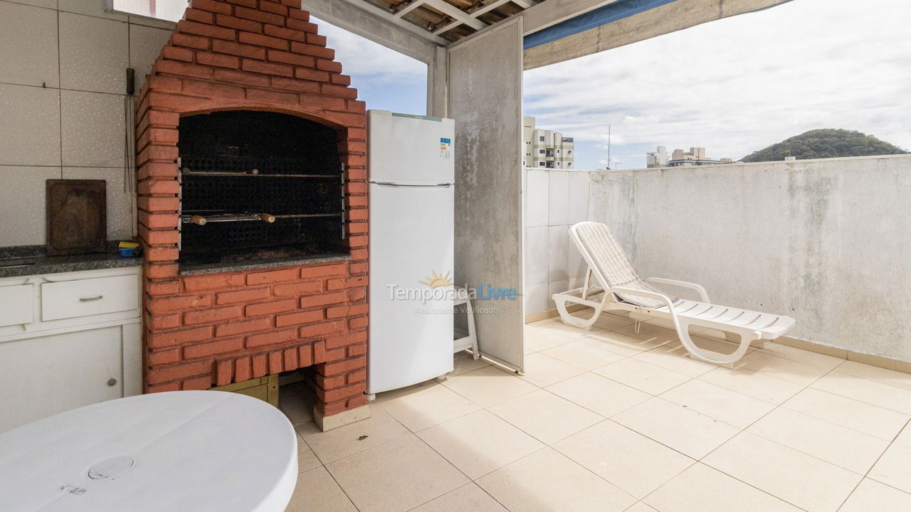 Casa para aluguel de temporada em Guarujá (Enseada)