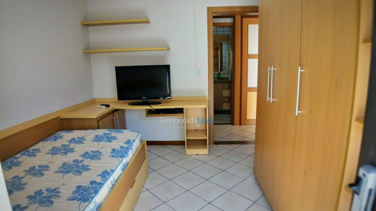 Apartamento para aluguel de temporada em Bombinhas (Praia de Bombas)