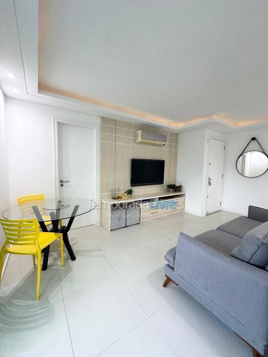 Apartamento para aluguel de temporada em Bombinhas (Praia de Quatro Ilhas)