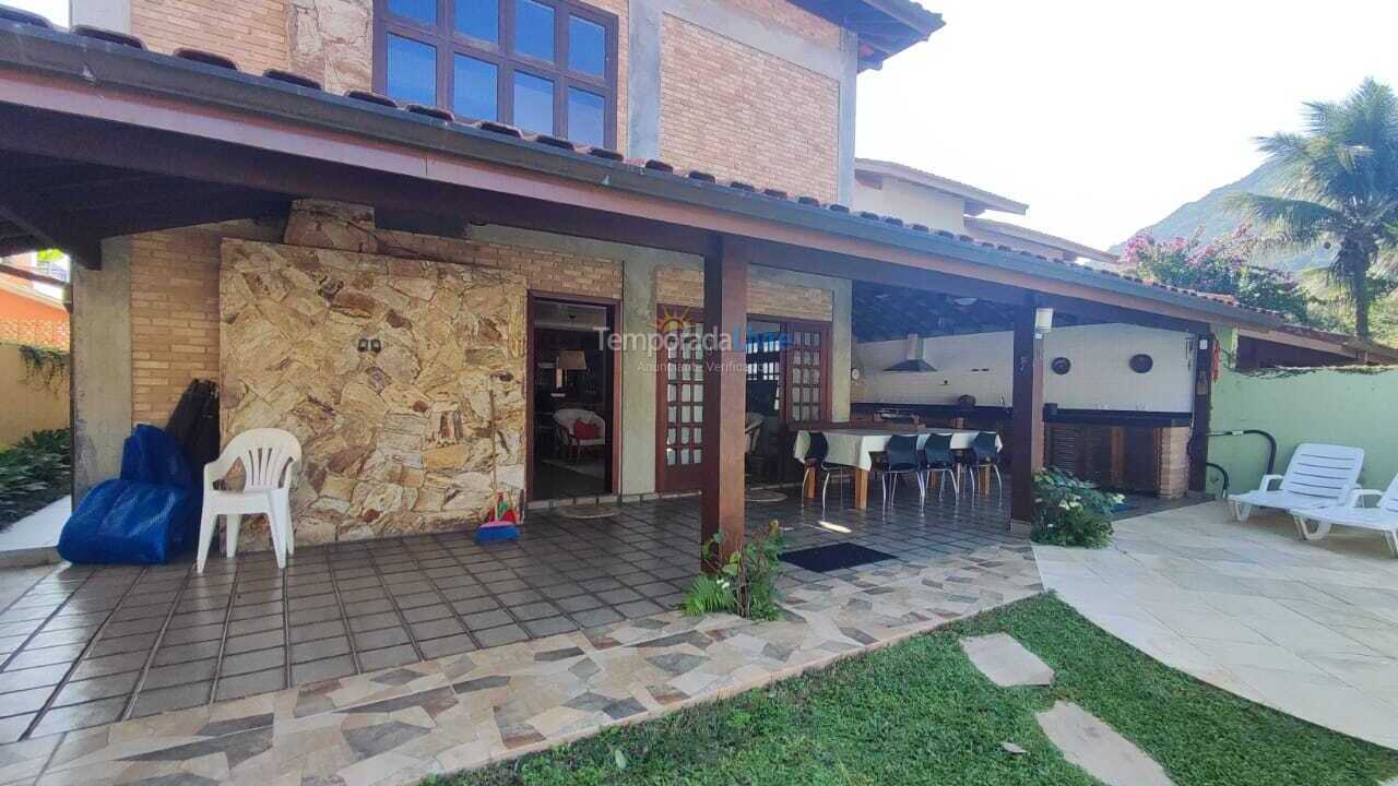 Casa para aluguel de temporada em Ubatuba (Lagoinha)