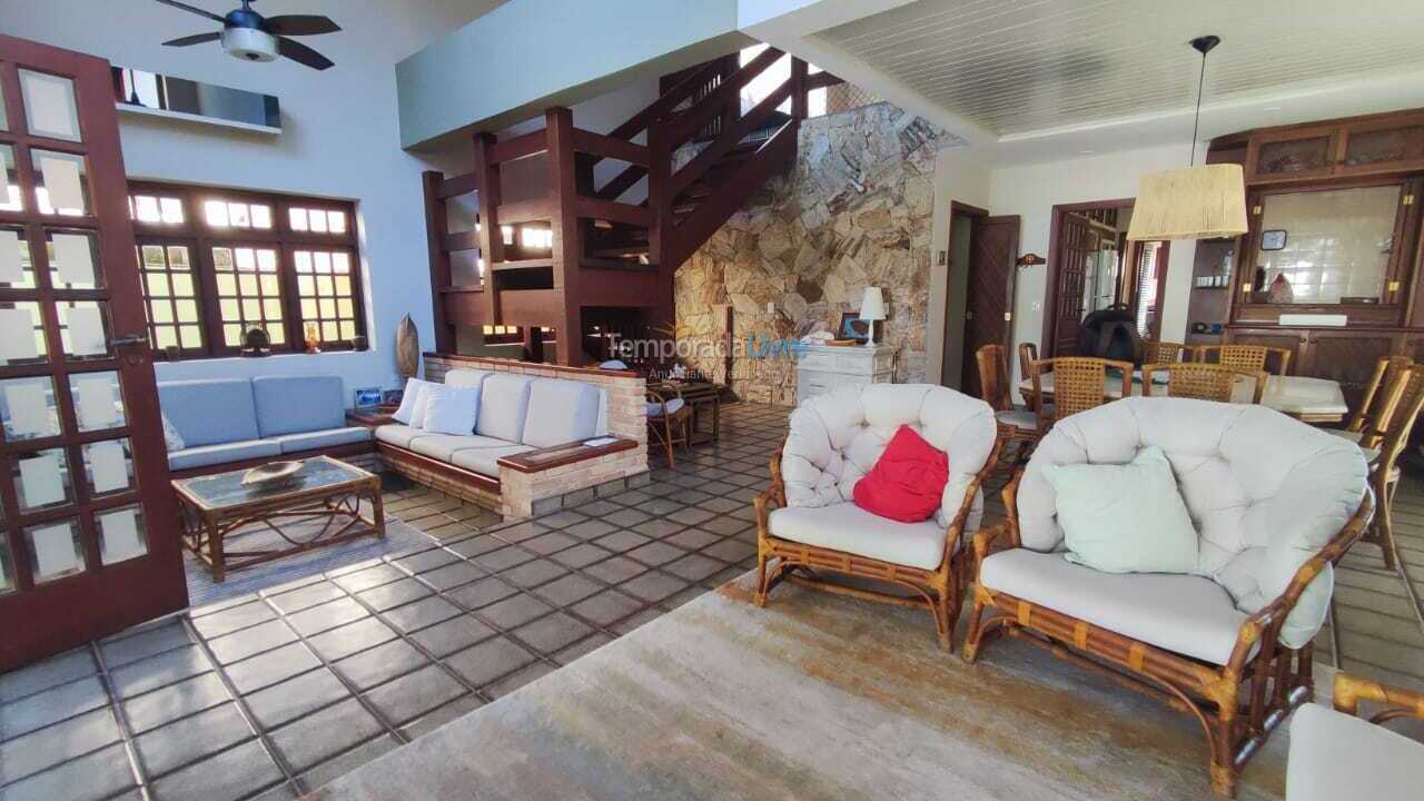 Casa para aluguel de temporada em Ubatuba (Lagoinha)