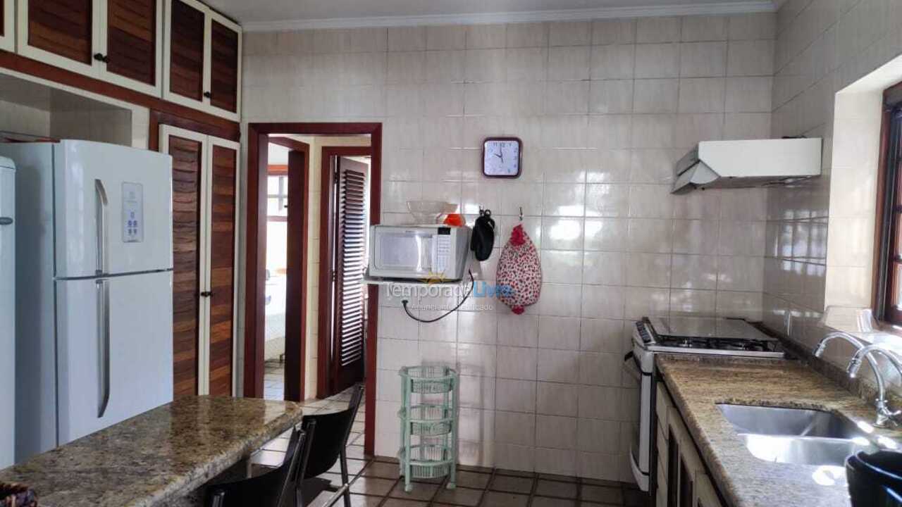 Casa para aluguel de temporada em Ubatuba (Lagoinha)