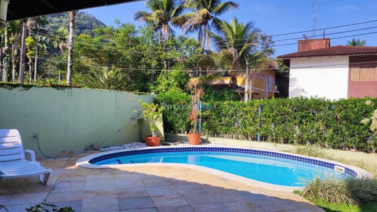 Casa para aluguel de temporada em Ubatuba (Lagoinha)