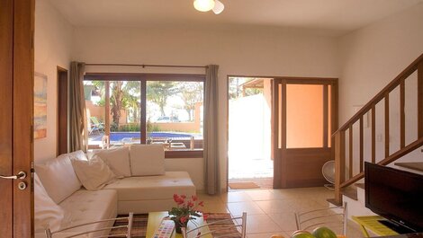 Beachfront, 3 suites, 1km from the center, swimming pool, wi-fi