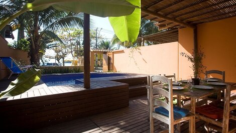 Beachfront, 3 suites, 1km from the center, swimming pool, wi-fi