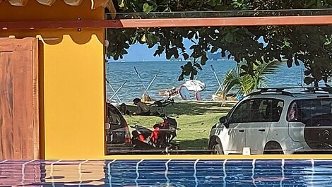 Maya, 4 suites, piscina borda infinita, frente praia, 14 pessoas,...