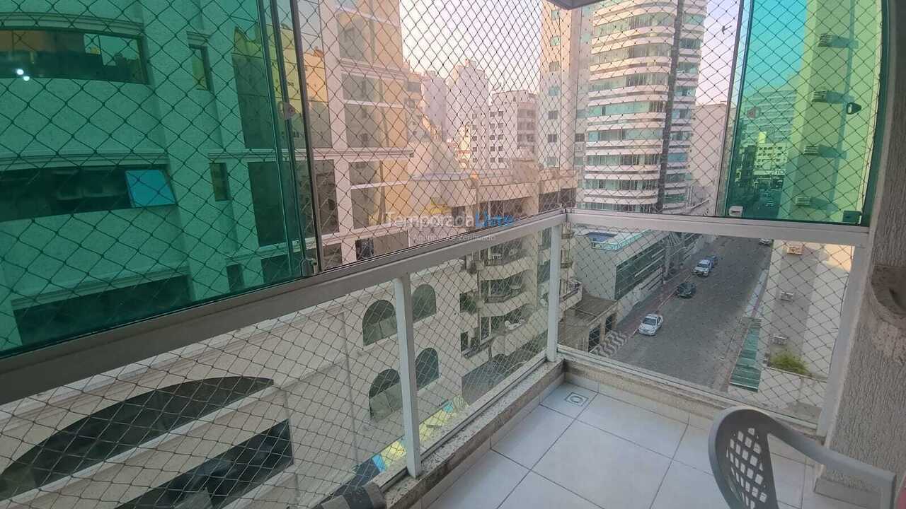 Apartamento para aluguel de temporada em Itapema (Meia Praia)