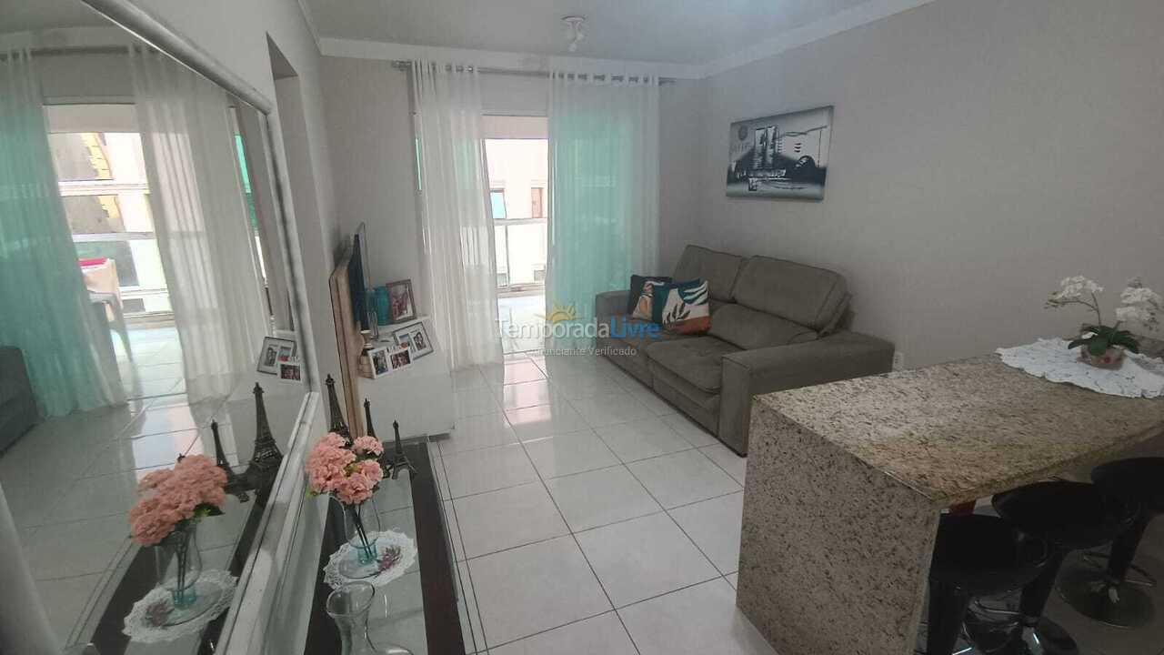 Apartamento para aluguel de temporada em Itapema (Meia Praia)