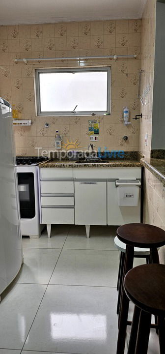 Apartamento para aluguel de temporada em Praia Grande (Praia do Caiçara)