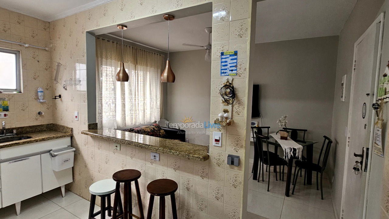 Apartamento para aluguel de temporada em Praia Grande (Praia do Caiçara)