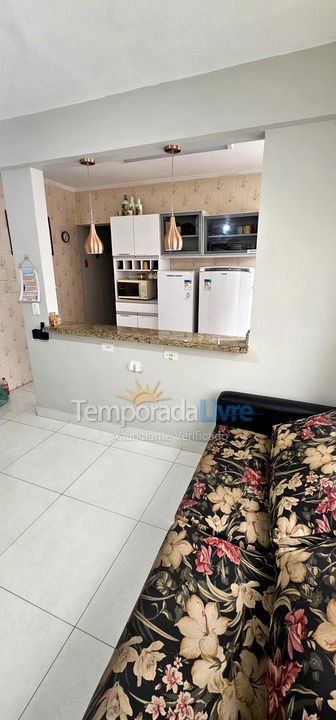 Apartamento para aluguel de temporada em Praia Grande (Praia do Caiçara)