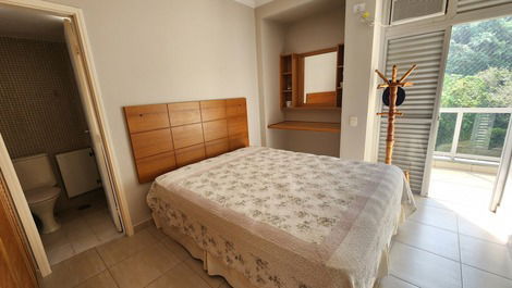 Pitangueiras lindo 3 qts sala com sac., 2 vagas, ar cond, serv praia