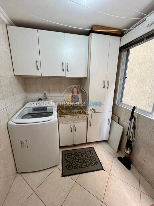 Apartamento para aluguel de temporada em Itapema (Meia Praia)