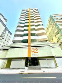 APARTAMENTO 03 DORMITÓRIOS EM MEIA PRAIA ITAPEMA SC