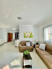 APARTAMENTO HERMOSA EN MEIA PRAIA ITAPEMA SC para pasar sus vacaciones!