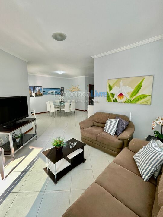 Apartamento para aluguel de temporada em Itapema (Meia Praia)