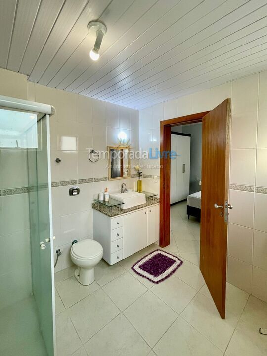 Apartamento para aluguel de temporada em Itapema (Meia Praia)