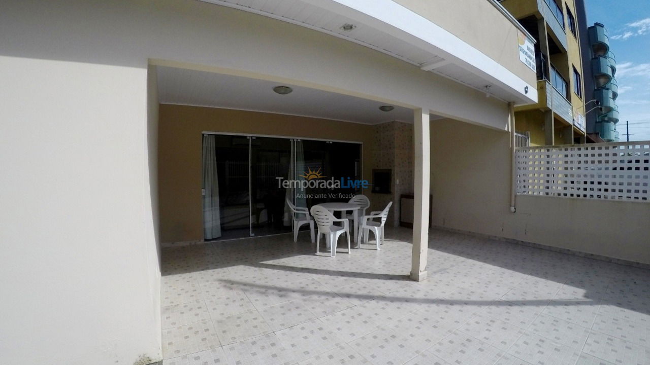 House for vacation rental in Bombinhas (Praia de Bombas)