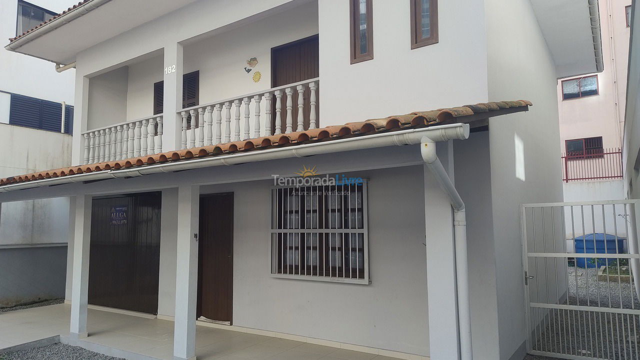 House for vacation rental in Itapema (Meia Praia)