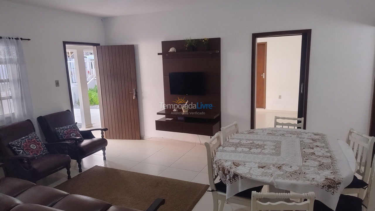 House for vacation rental in Itapema (Meia Praia)