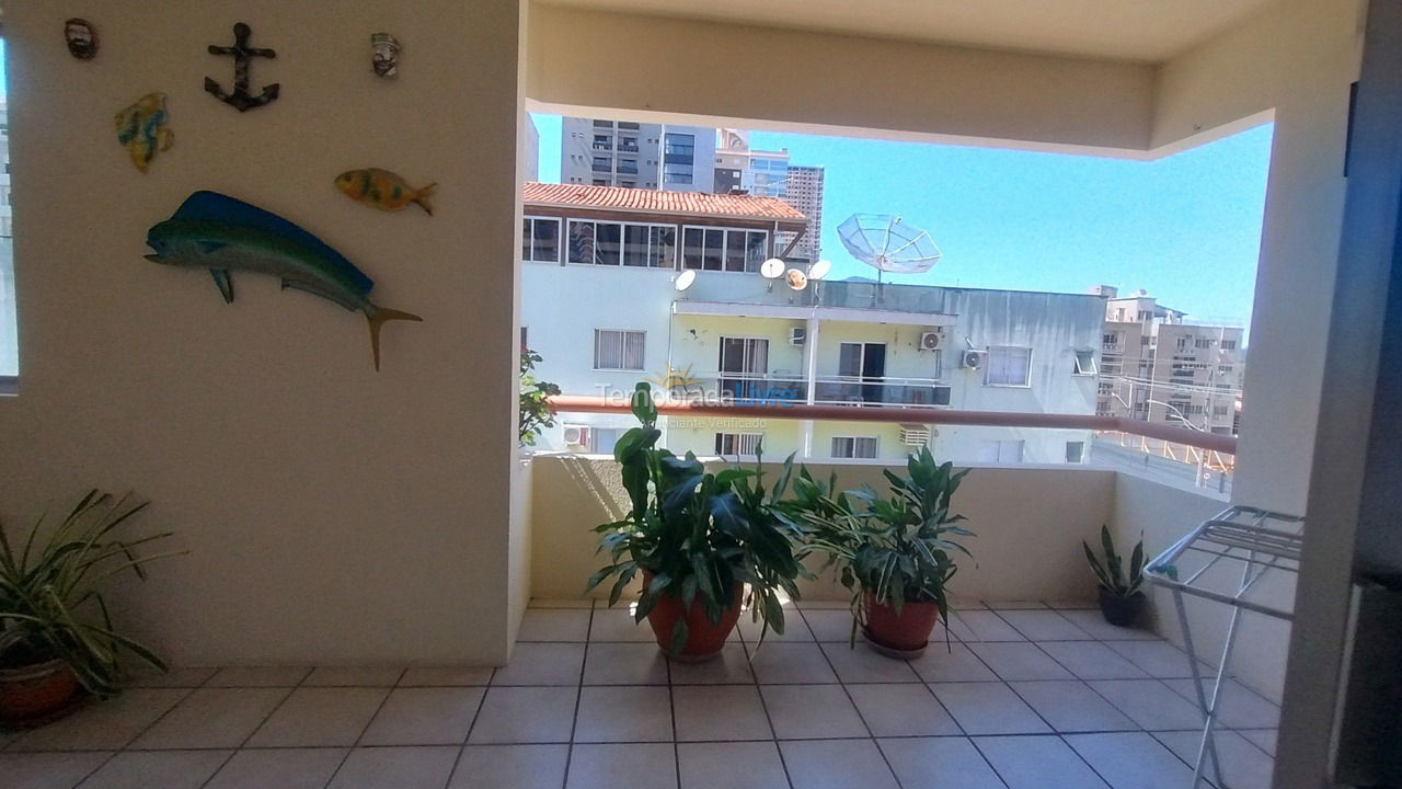 Apartamento para aluguel de temporada em Itapema (Meia Praia)