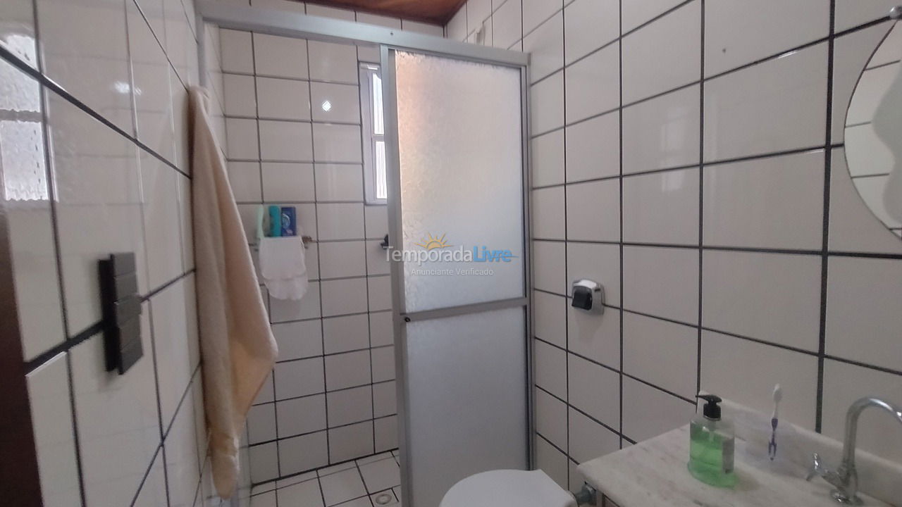 Apartamento para aluguel de temporada em Itapema (Meia Praia)