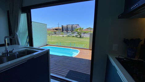 LINDA CASA NOVA 300MTS MAR COM PISCINA e GRAMADO FUNDOS PARA LAZER