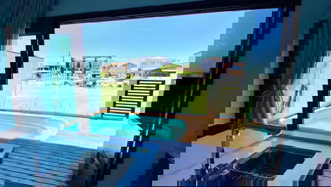 Casa de temporada com piscina 300 metros do mar- São Francisco do Sul