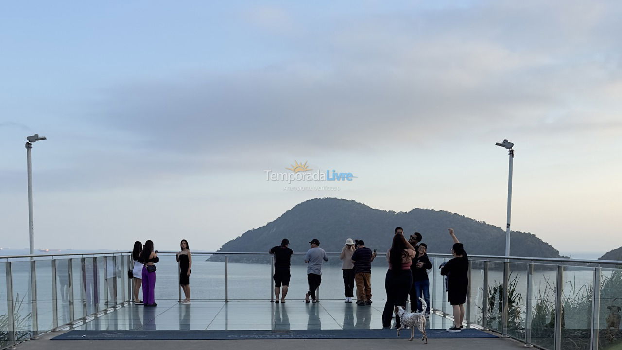 Apartment for vacation rental in Guarujá (Enseada)