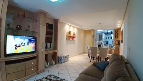 Apartment on the seafront, 3 bedrooms in Meia Praia!