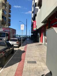 ¡Apartamento en bloque de mar, 3 dormitorios en Meia Praia!