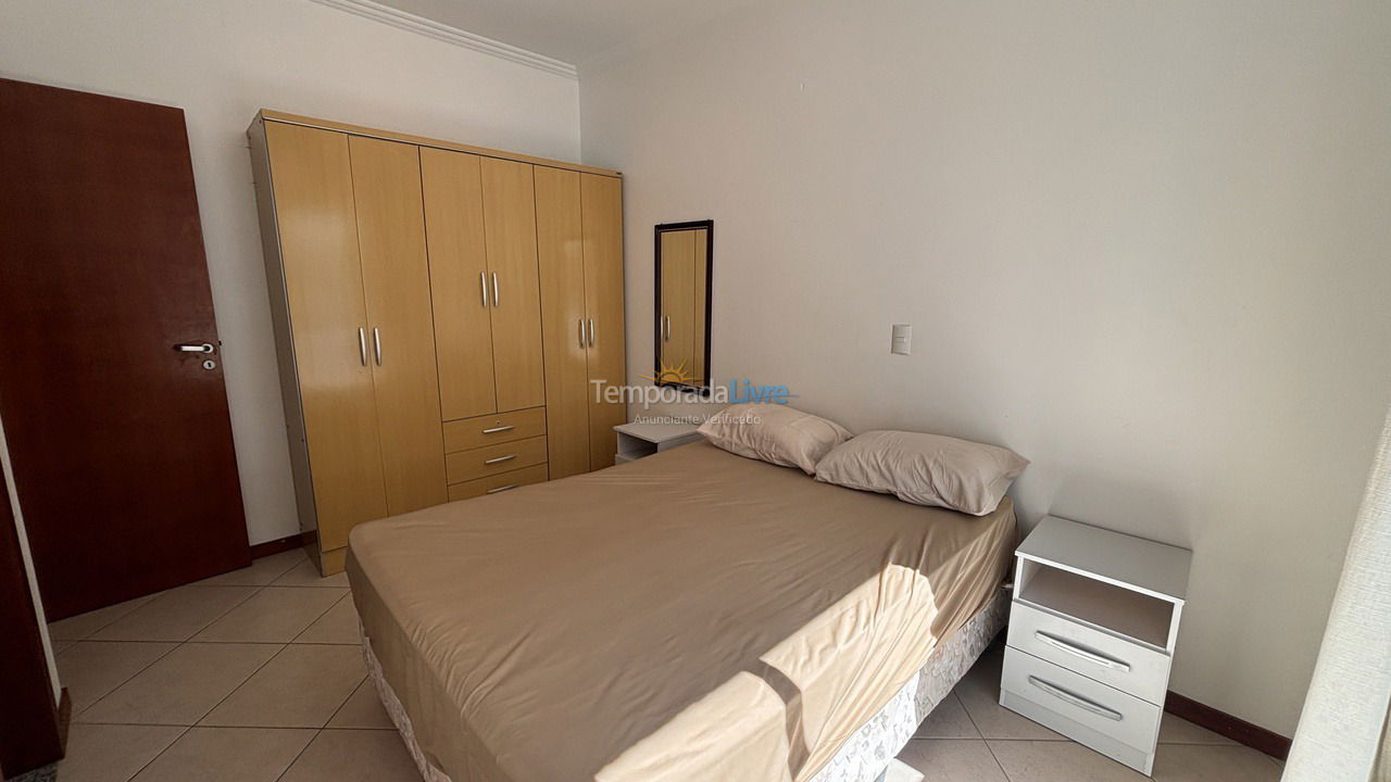 Apartamento para alquiler de vacaciones em Bombinhas (Praia de Bombas)