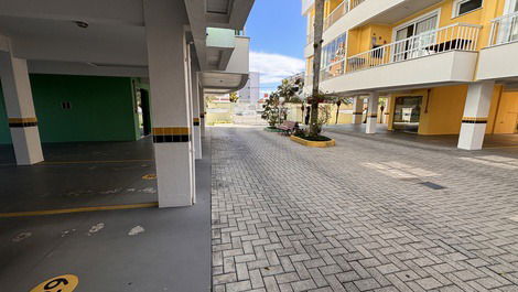 Apartamento en condominio con piscina en Praia de Bombas