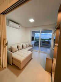 Wonderful apartment with 2 bedrooms, 1 of which is a suite.