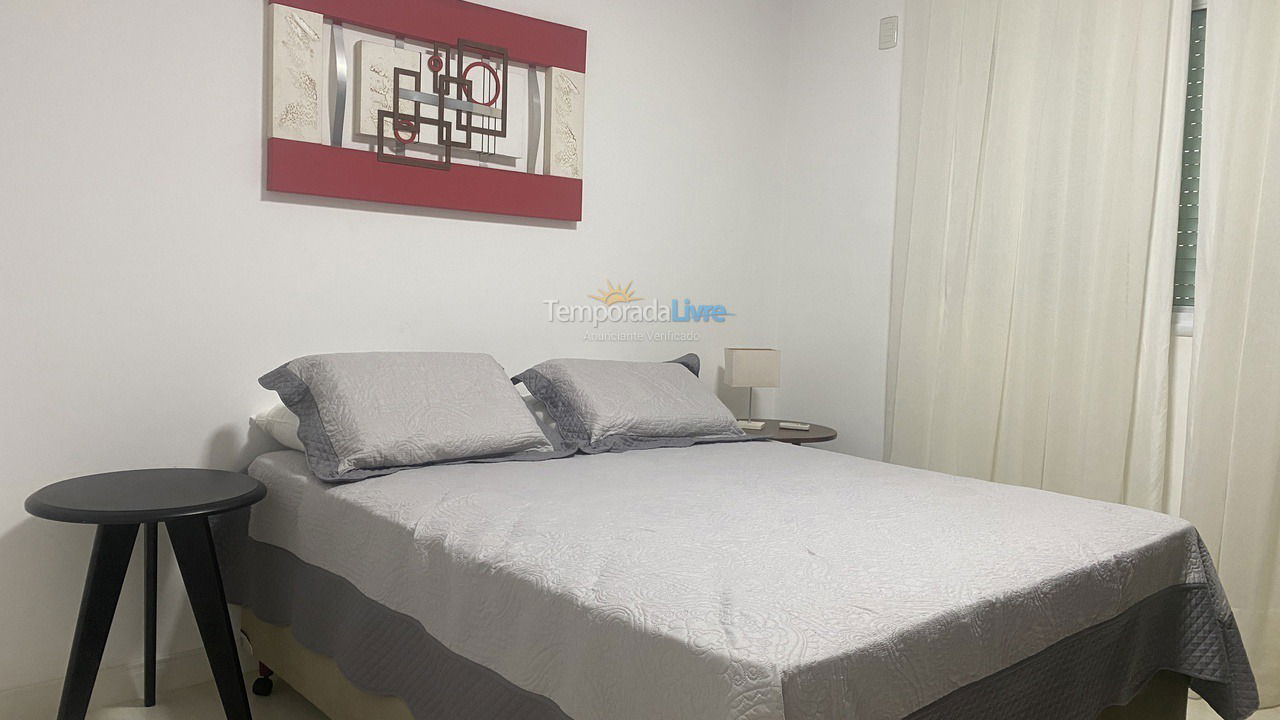 Apartamento para alquiler de vacaciones em Itapema (Meia Praia)