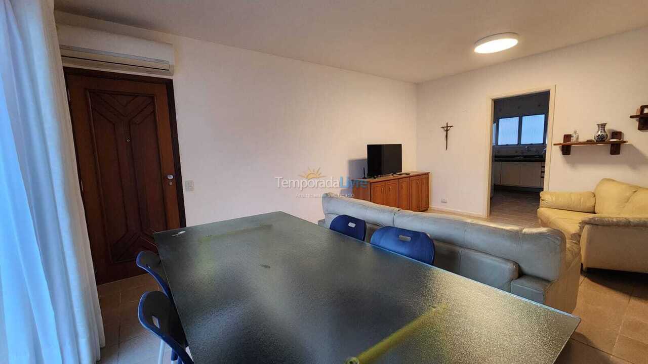 Apartamento para aluguel de temporada em Guarujá (Pitangueiras)