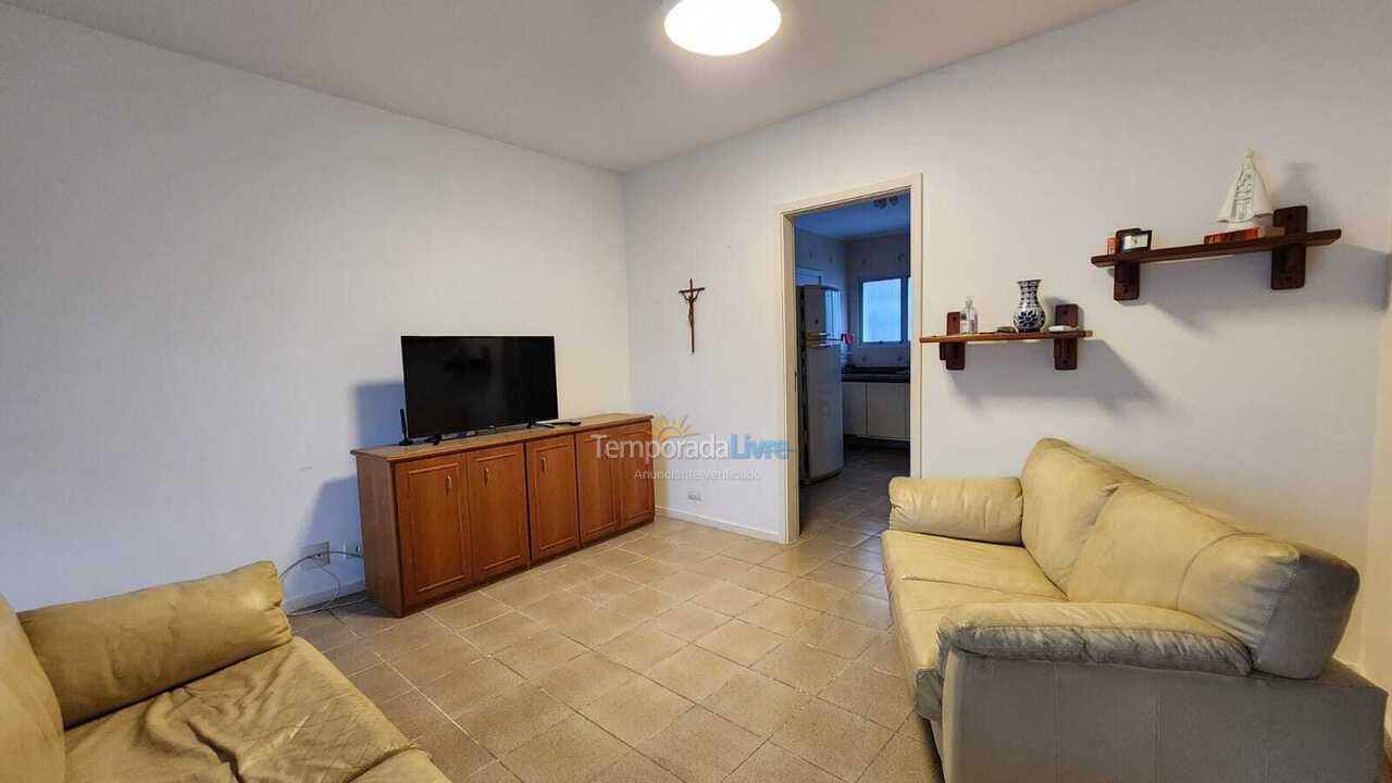 Apartamento para aluguel de temporada em Guarujá (Pitangueiras)