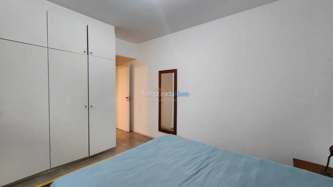 Apartamento para aluguel de temporada em Guarujá (Pitangueiras)