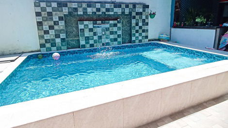 Caraguatatuba con piscina