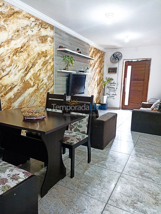 House for vacation rental in Caraguatatuba (Jardim Tarumãs)