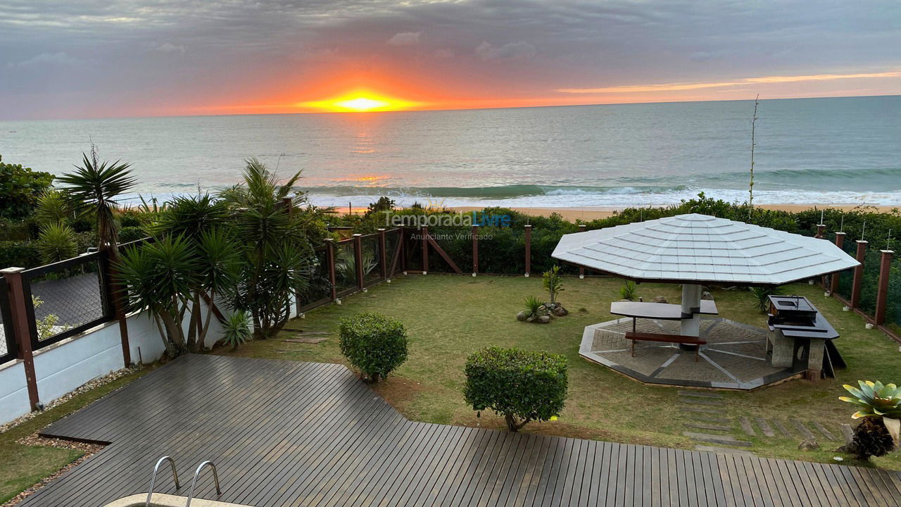 Casa para alquiler de vacaciones em Balneário Camboriú (Praia do Estaleirinho)