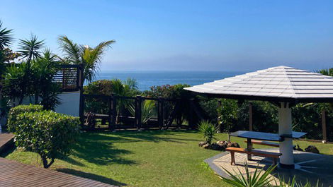 Paraíso tropical en la playa de Estaleirinho