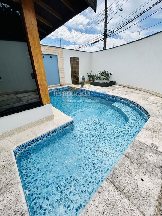 Casa para aluguel de temporada em Taubaté (Independência)