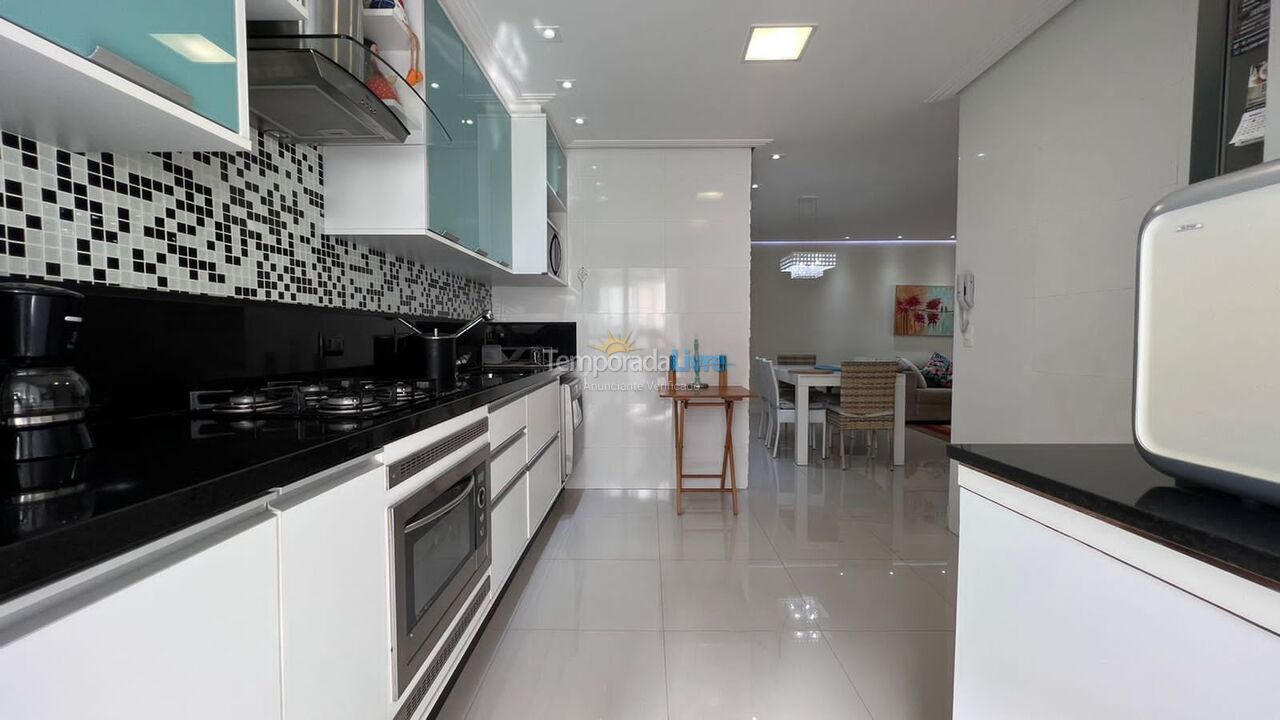 Apartment for vacation rental in Guarujá (Astúrias)