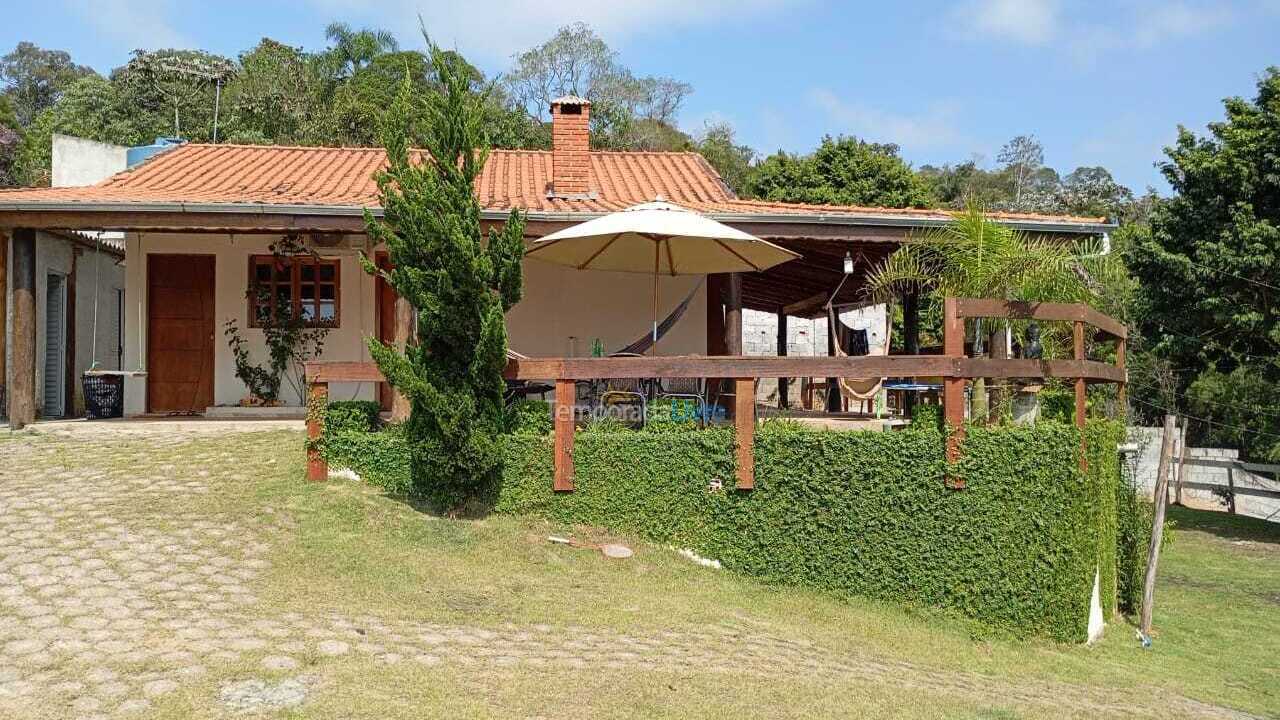 Ranch for vacation rental in Suzano (Palmeiras)