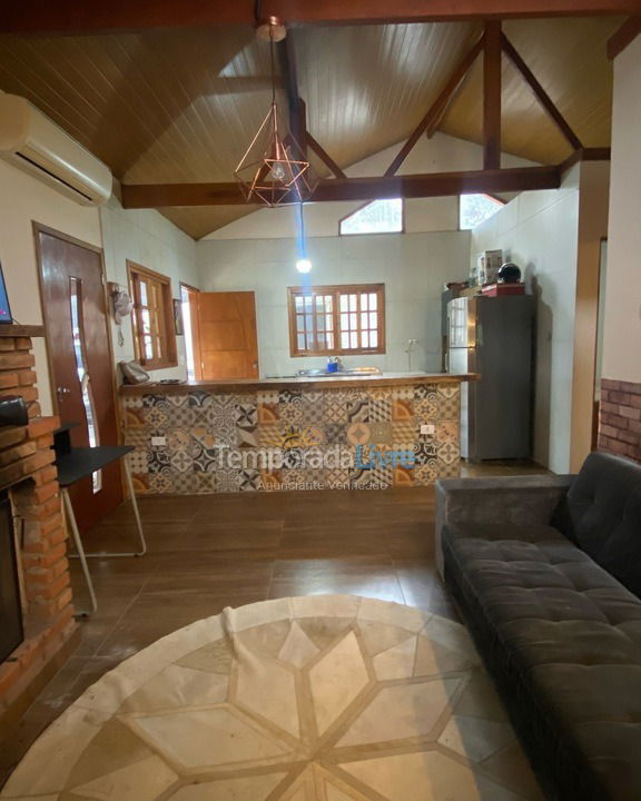 Ranch for vacation rental in Suzano (Palmeiras)